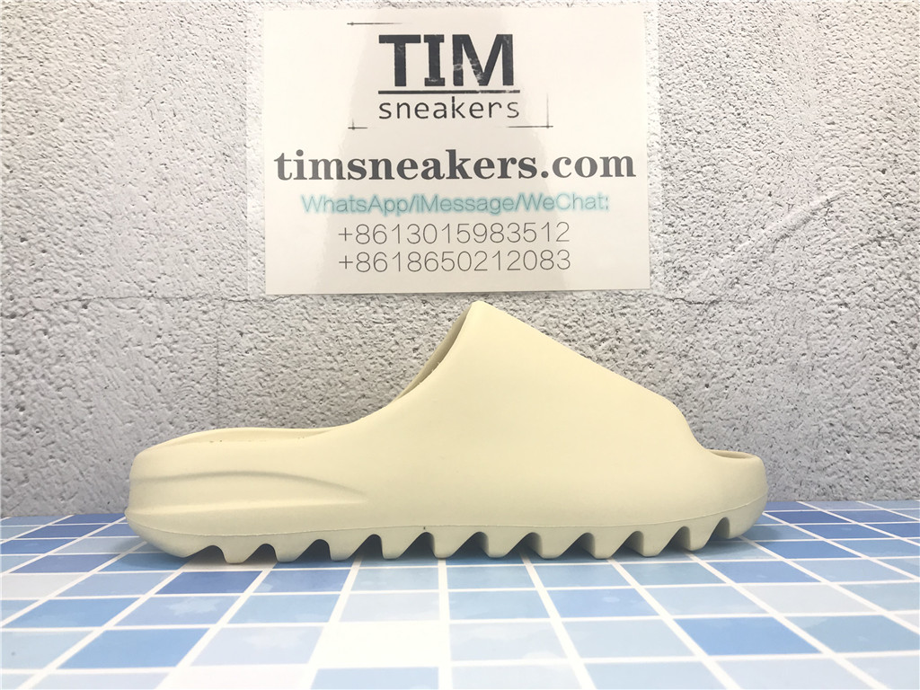 Free Shipping Yeezy Slides Bone FW6345